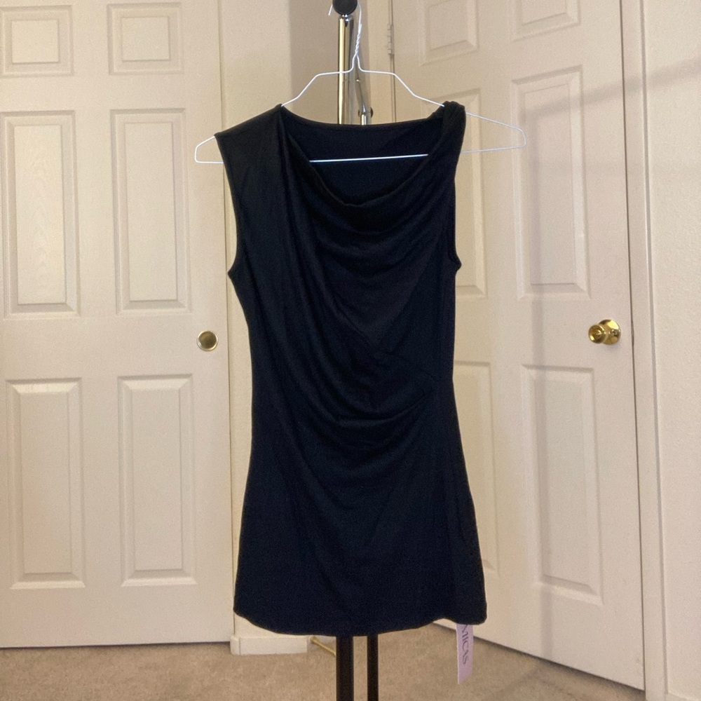 Micas Asymmetrical Black Top size M